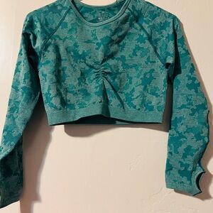 SHEIN Green Camo Long Sleeve Crop Top